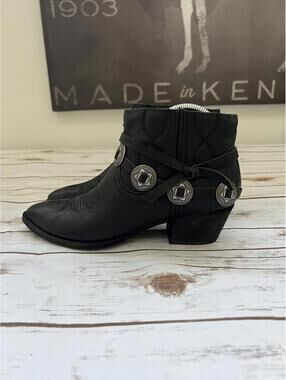 Dolce Vita Black Leather Heeled Ankle Boots sz 9.5-10